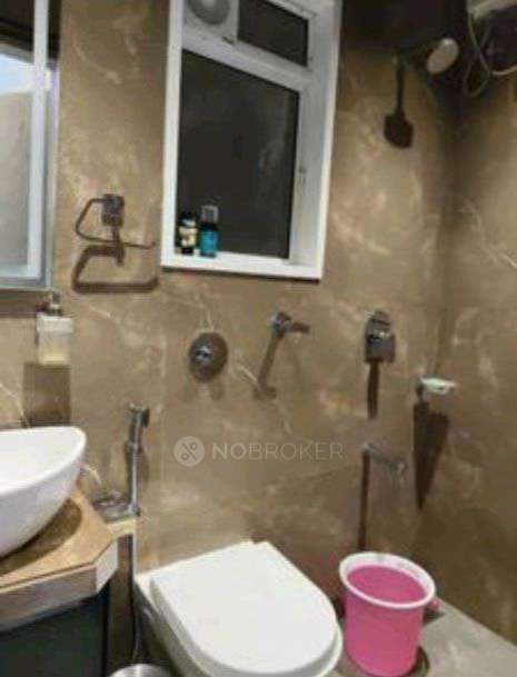 1 BHK Flat In Vaishno Heights For Sale  In Malad East