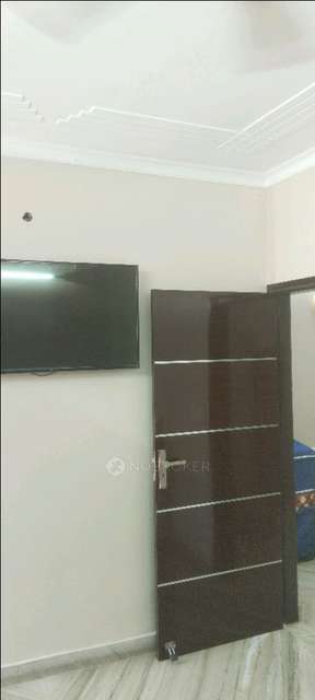 2 BHK Flat For Sale  In 14a36, Street No 5, Sabzi Mandi, Sagarpur East, Sagar Pur, New Delhi, Delhi, 110046, India