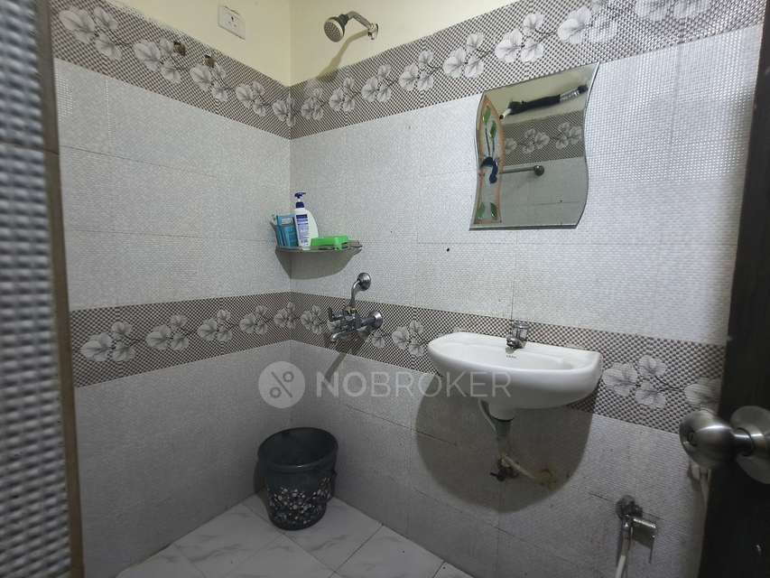 2 BHK Flat In Bm. Shreya Homes For Sale  In Manikonda