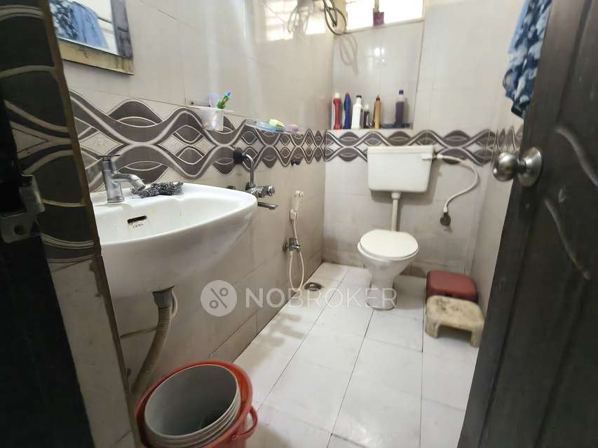 2 BHK Flat In Bm. Shreya Homes For Sale  In Manikonda