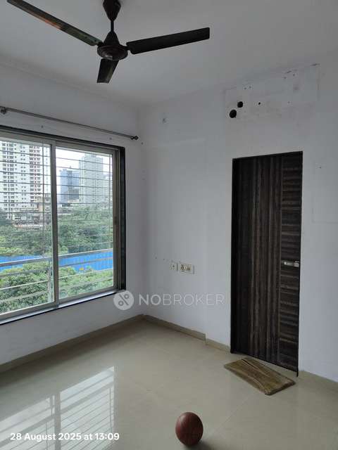 2 BHK Flat In Laxmi Villa For Sale  In Goregaon West