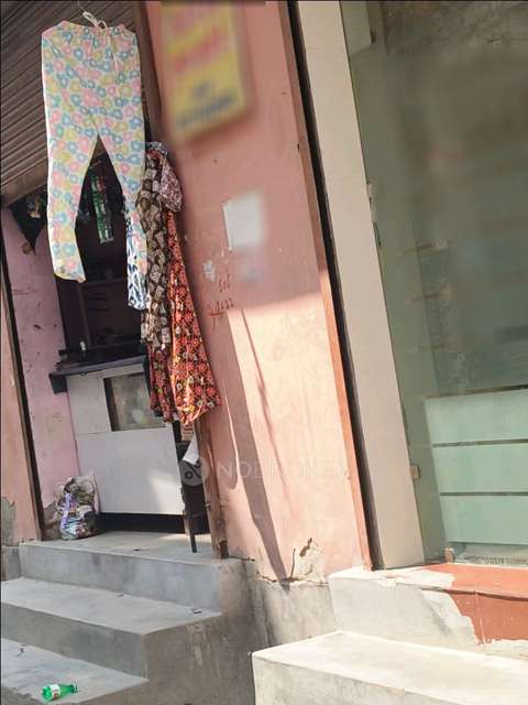 Godown/Warehouse in Hastsal, Delhi for Rent 