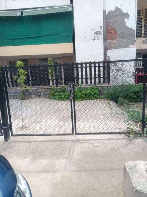 3 BHK Flat In Puri Vip Floors For Sale  In Sector 81