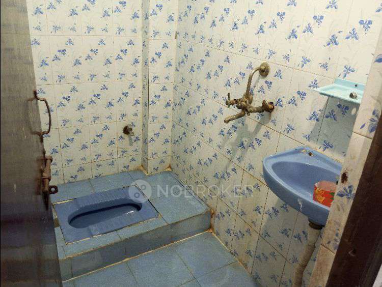 2 BHK Flat In Apartment For Sale  In Toli Chowki