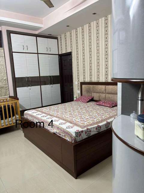 4+ BHK Flat In Ramprastha Greens For Sale  In Vaishali