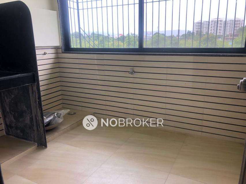 1 RK Flat In Standalone Building  for Rent  In Hadapsar