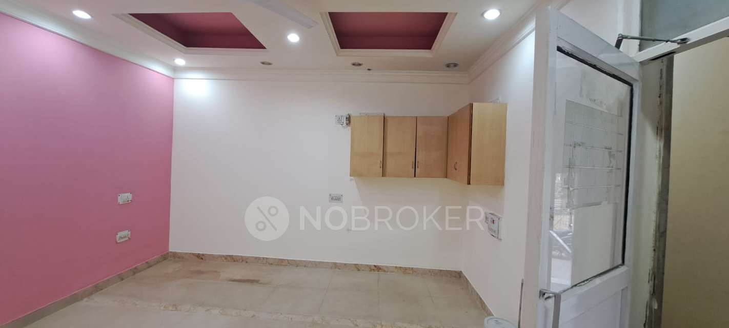 Shop in Lajpat Nagar Ii, Lajpat Nagar, Delhi for Rent 