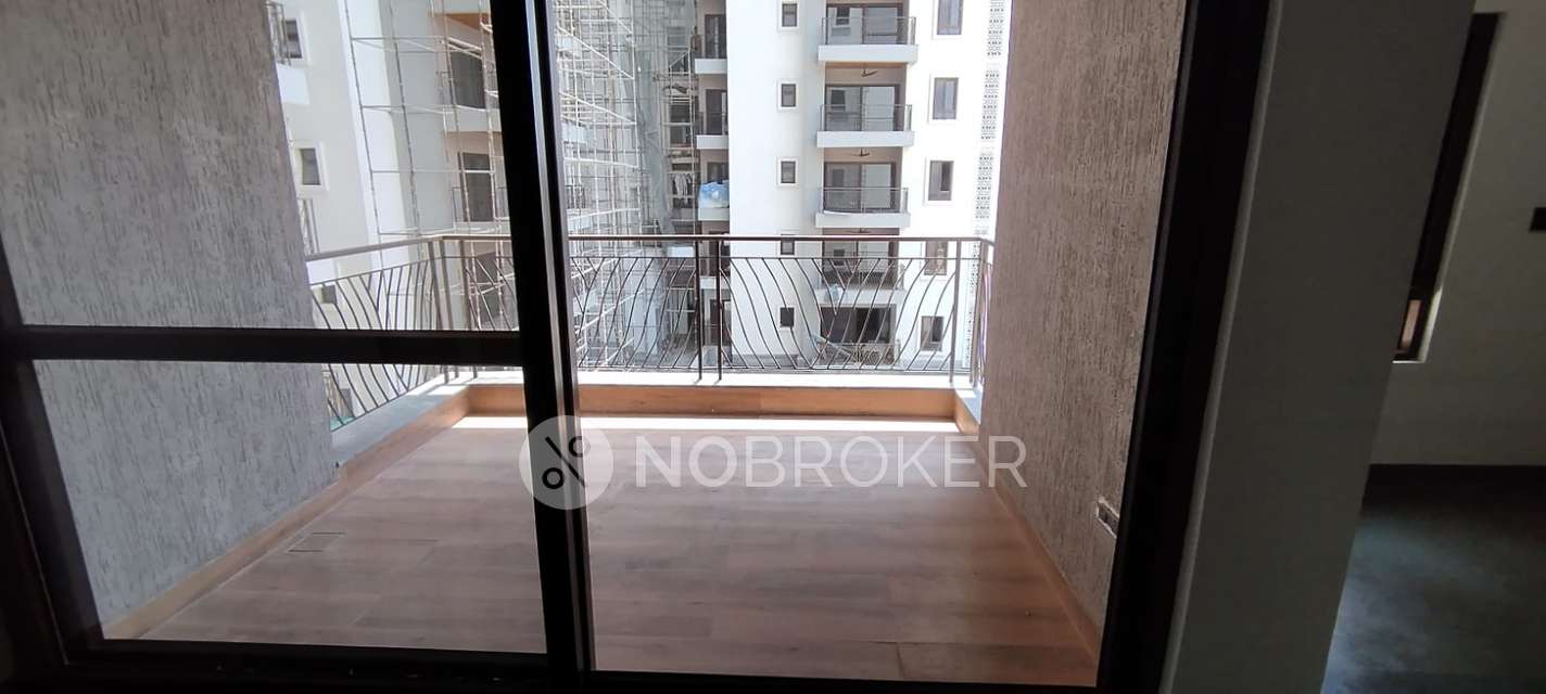 3 BHK Flat In Prime One Centreo For Sale  In Vajarahalli Metro Station