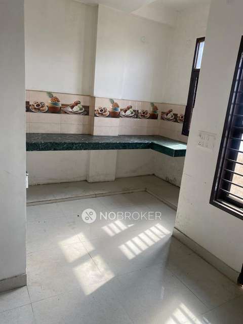 3 BHK Flat In Standalone Building   For Sale  In Palam Vihar