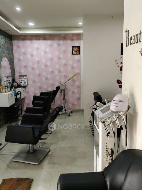 Shop in 11, First Main Rd, Chennai for sale 
