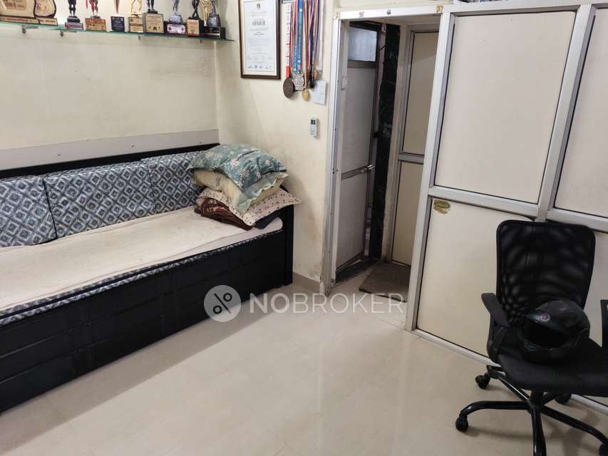 1 RK Flat In Sahyog Chs For Sale  In Sriram Tekdi Rd