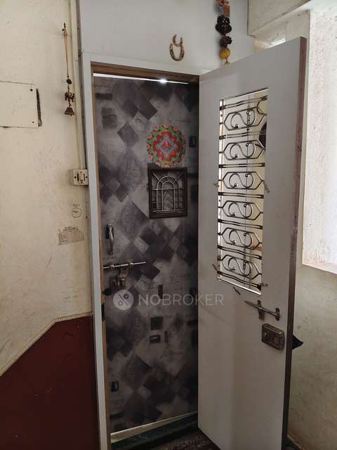 1 RK Flat In Sahyog Chs For Sale  In Sriram Tekdi Rd