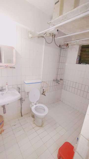 Single Room for Female In 2 BHK  In Dharmamsarteja  In Yerawada