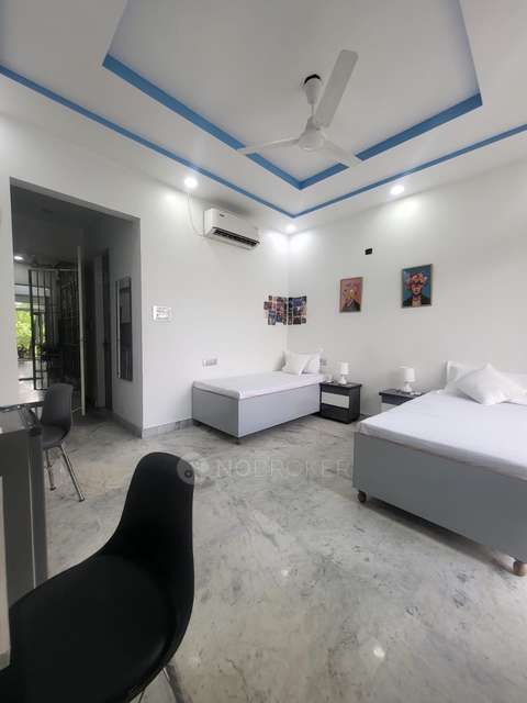 PG for Girls in Malka Ganj