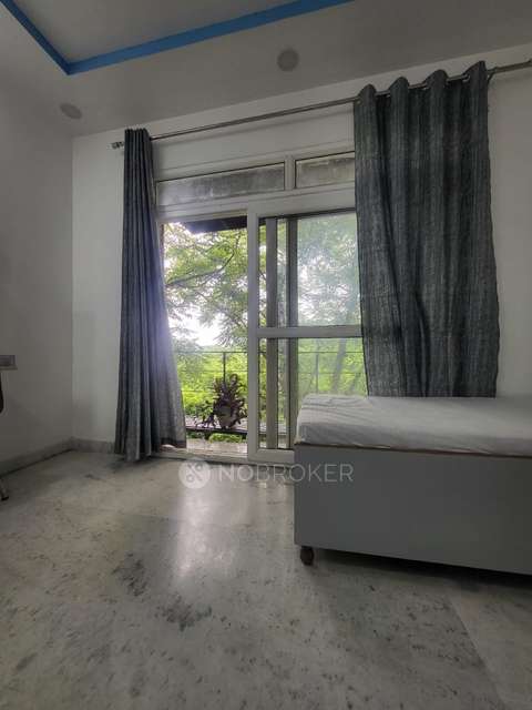 PG for Girls in Malka Ganj