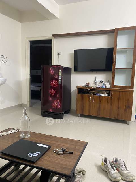 Shared Room for Female In 2 BHK  In Sri Sai Krishna Homes In Madhapur