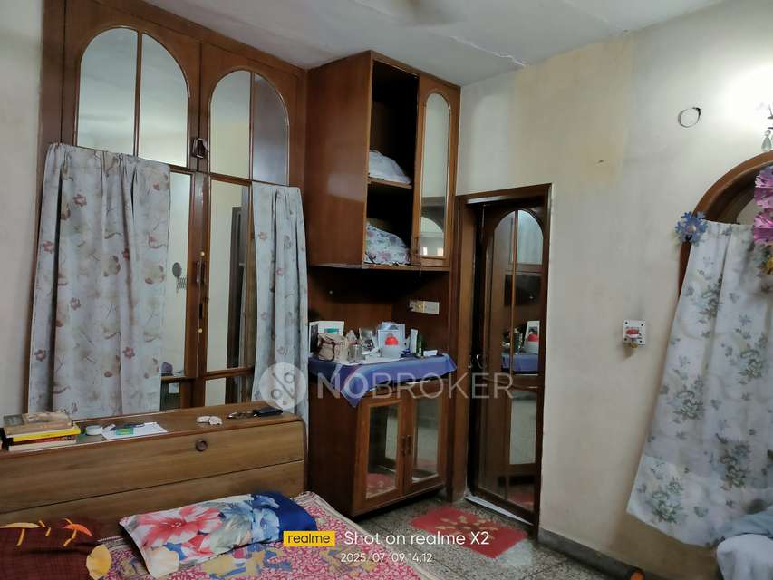2 BHK Flat For Sale  In Daryaganj