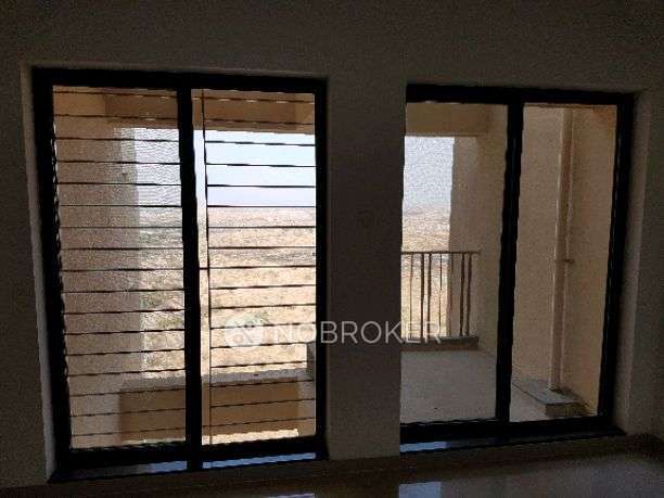 2 BHK Flat In Pride World City, Charholi Budruk for Rent  In Long Island