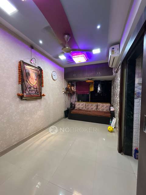 1 BHK Flat In Nisarg Chs Parel For Sale  In Parel