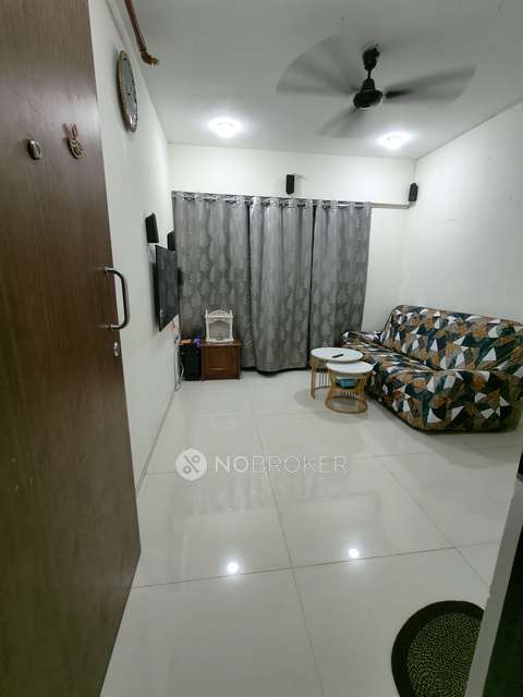 1 BHK Flat For Sale  In Kasarvadavali