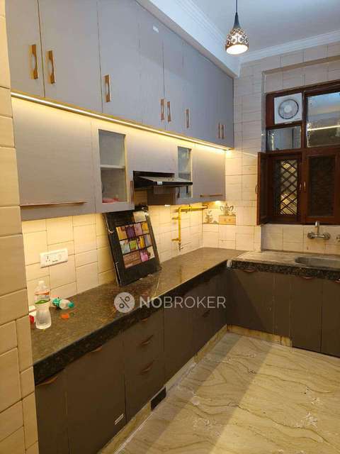 3 BHK Flat In Standalone Builing For Sale  In Indirapuram