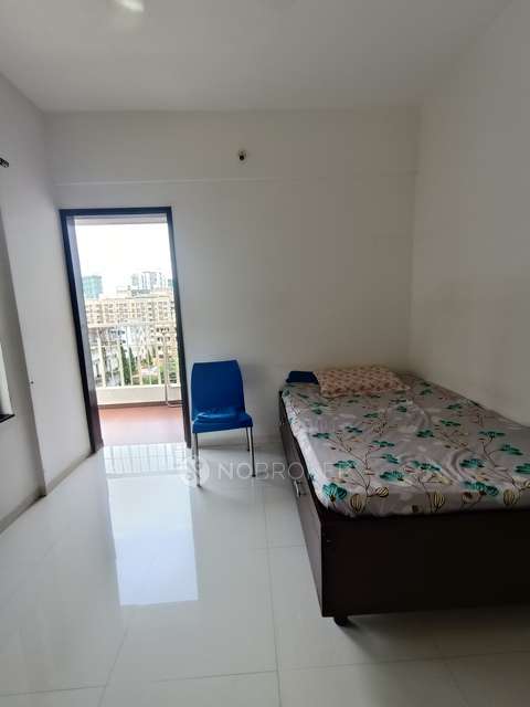 2 BHK Flat In Shraddha Spaces In Twin Tower For Sale  In Wakad