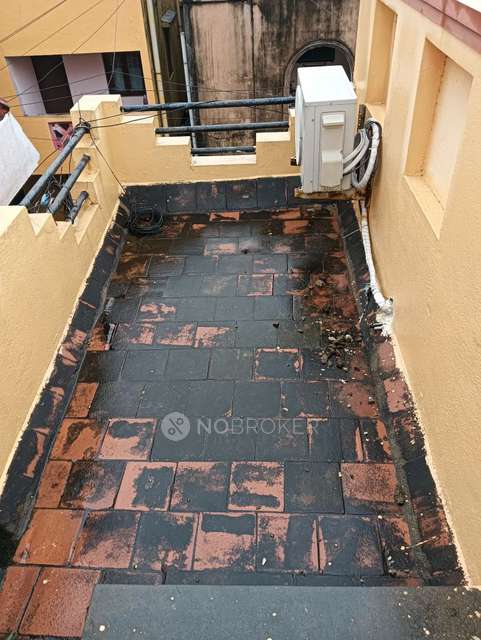 2 BHK House For Sale  In  Choolaimedu