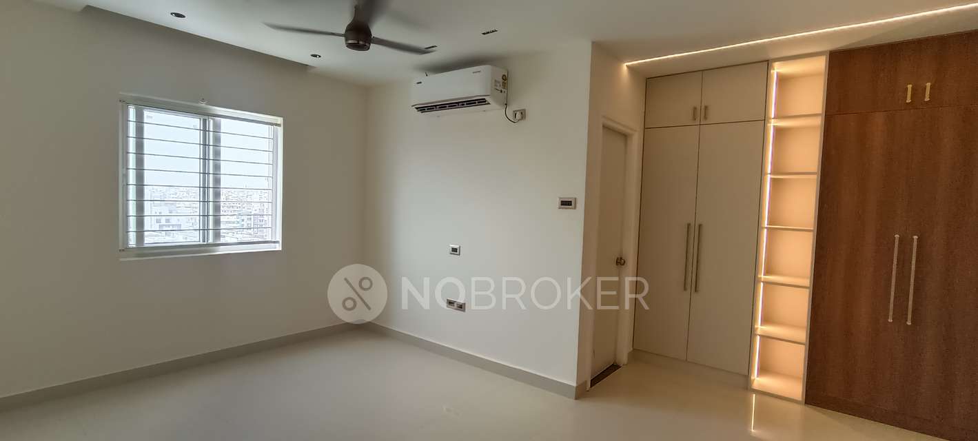 4 BHK Flat In Smr Vinay Boulder Woods for Rent  In Kismatpur, 