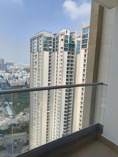 3 BHK Flat In Auro Kohinoor For Sale  In Hitec City