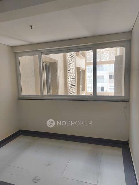 3 BHK Flat In Auro Kohinoor For Sale  In Hitec City