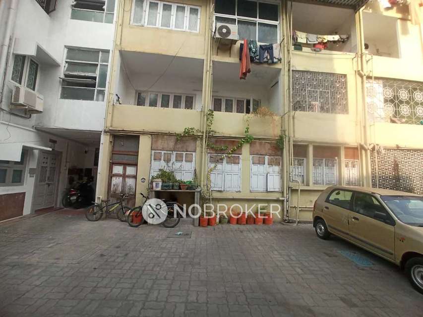 2 BHK Flat In  Krishna Apartment  For Sale  In Royapettah, 