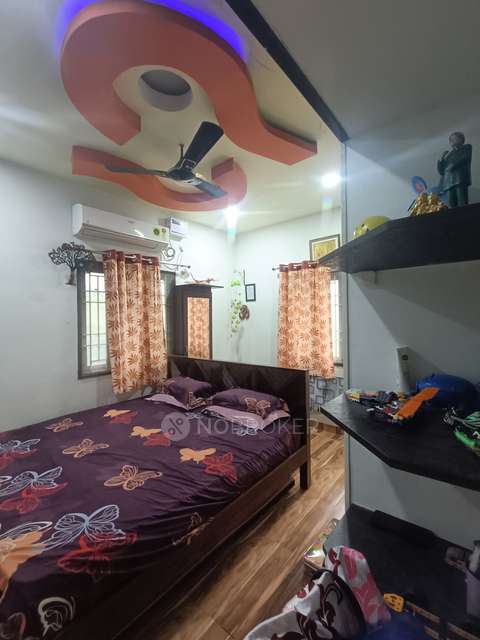 2 BHK Flat In Okkiyam  For Sale  In 6972, Sakthi Gardens 2nd Cross St, Block 9, Vivekananda Nagar, Okkiyampettai, Chennai, Thoraipakkam, Tamil Nadu 600097, India