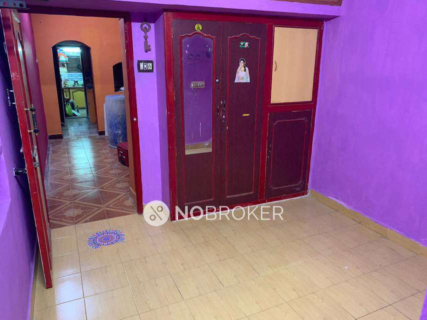 2 BHK House for Rent  In Selaiyur