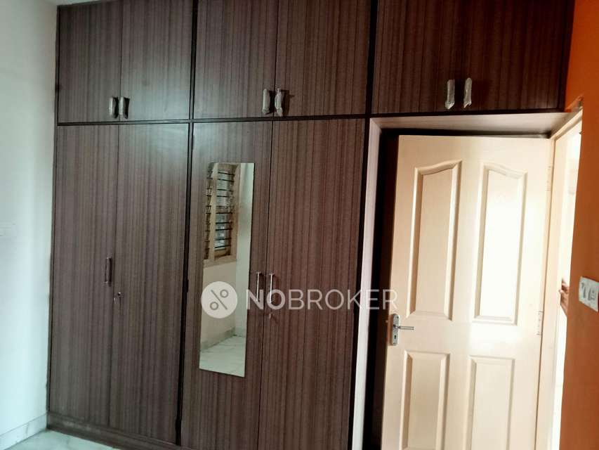 3 BHK Flat In S B V Apartment For Sale  In Jeevan Bima Nagar