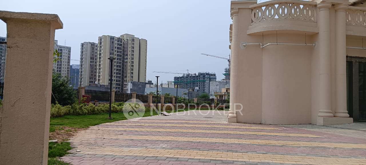 Shop in Golf Green, Gurgaon for Rent 