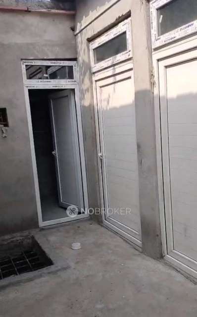 Godown/Warehouse in Gaur City 2, Noida for Rent 