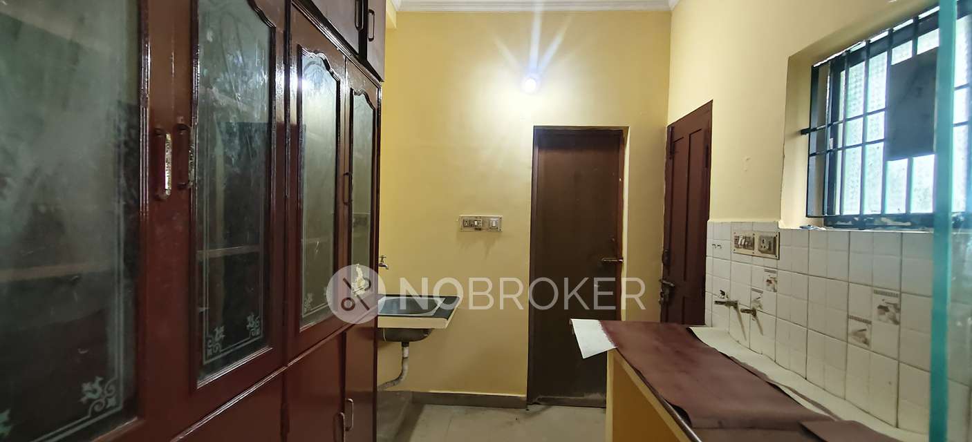2 BHK Flat In Anadhalya For Sale  In Madambakkam