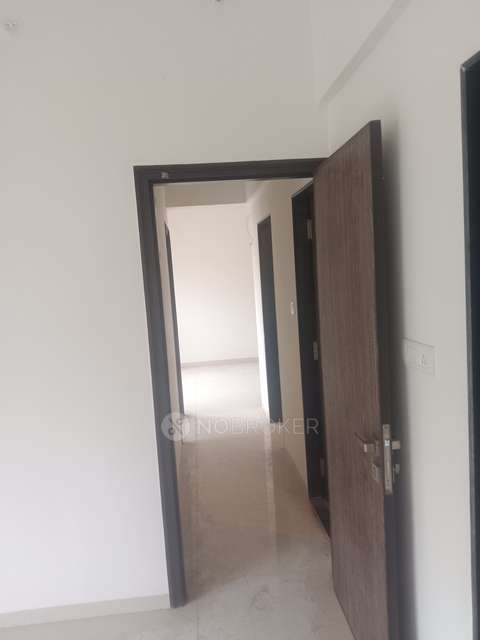 2 BHK Flat In Eksar Gurukrupa Chs For Sale  In Borivali West