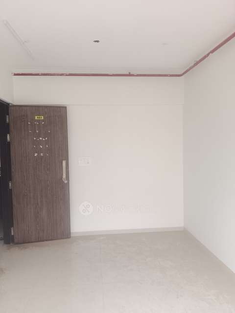 2 BHK Flat In Eksar Gurukrupa Chs For Sale  In Borivali West
