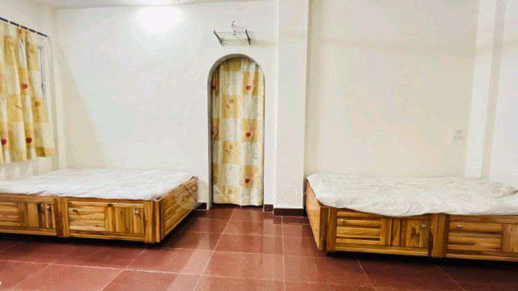 PG for Anyone in  Malad West