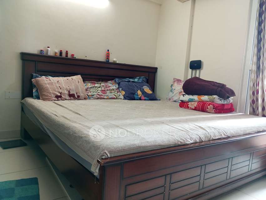 2 BHK Flat In Salarpuria East Crest for Rent  In Kr Puram