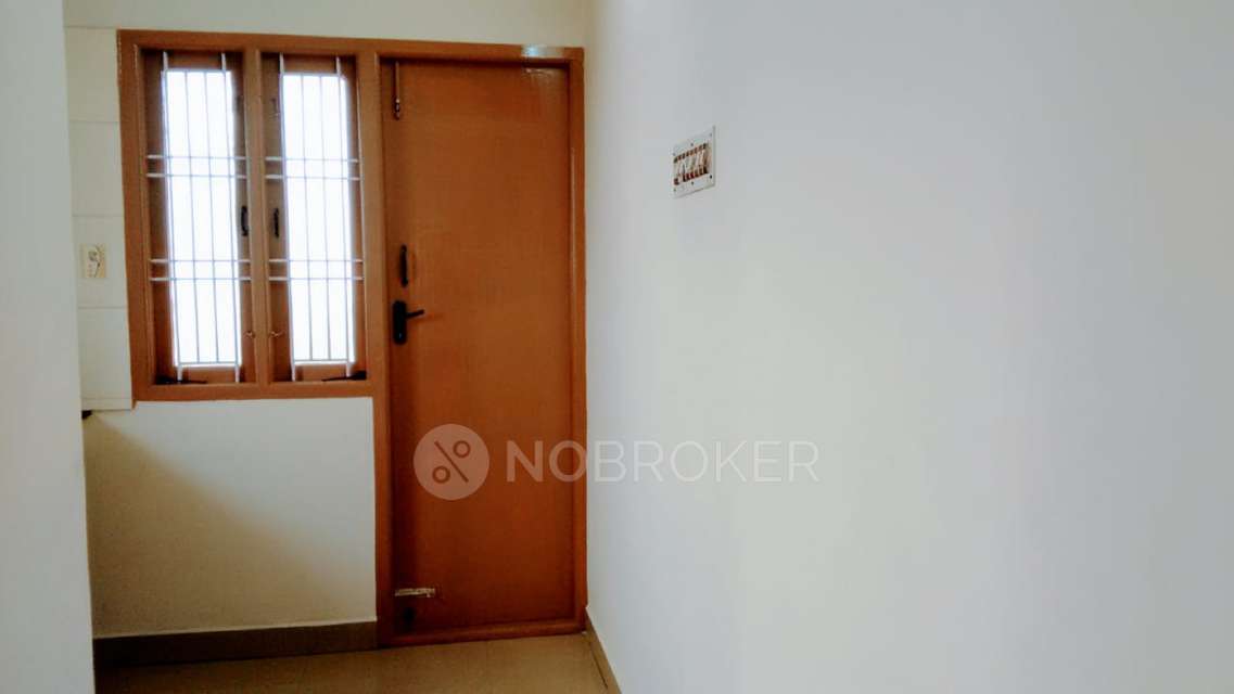 2 BHK Flat In Dhanalakshmi Appartment For Sale  In Kovur