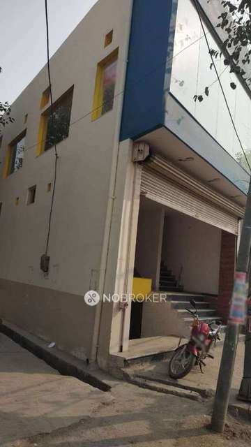 Shop in Narela, Delhi for sale 