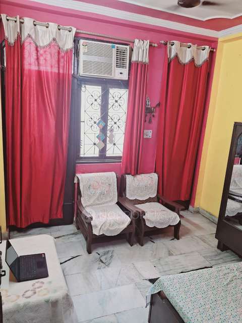 2 BHK Flat In Maa Laxmi Apartment For Sale  In Pandav Nagar