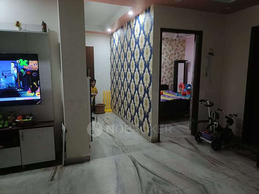 3 BHK Flat In Dashrathpuri  For Sale  In Dasrathpuri