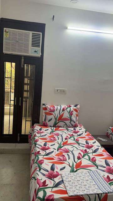 PG for Girls in Tilak Nagar 