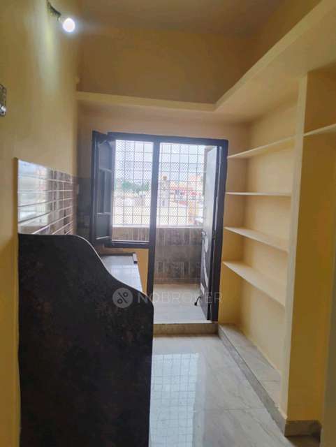 1 BHK House for Rent  In Gandhinagar Colony