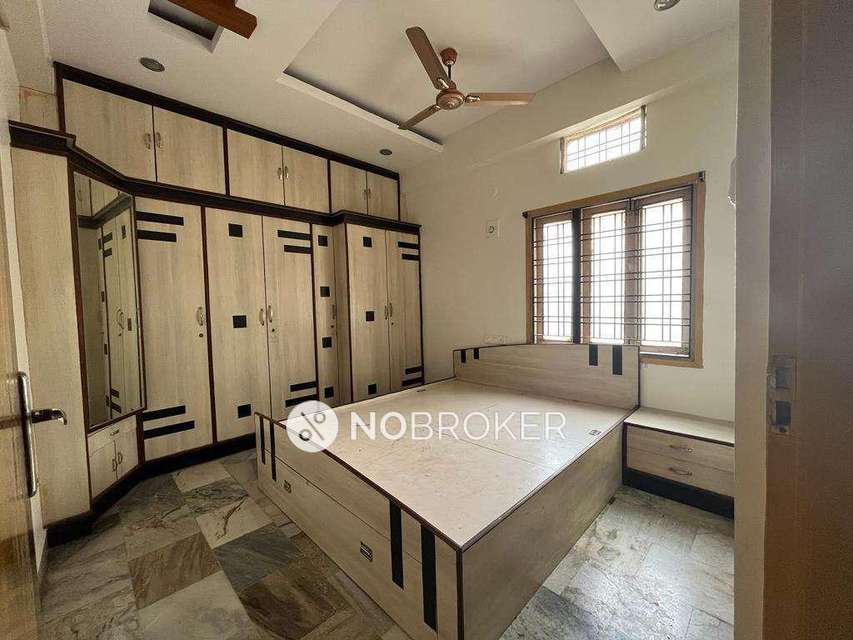 2 BHK Flat In Mayuri Laxmi Residency For Sale  In Kothapet