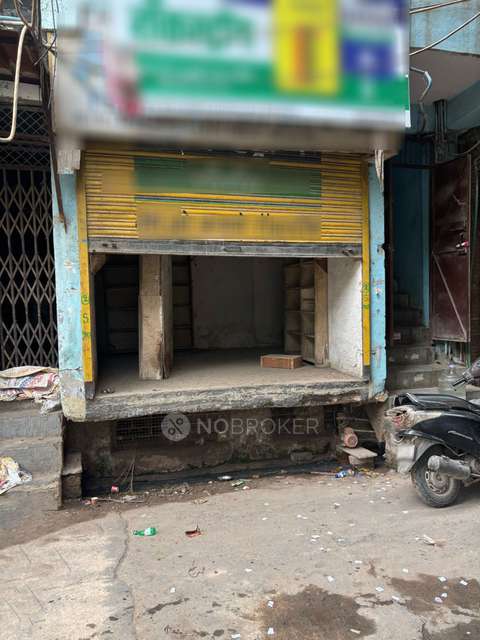 Godown/Warehouse in Laxmi Nagar, Delhi for Rent 