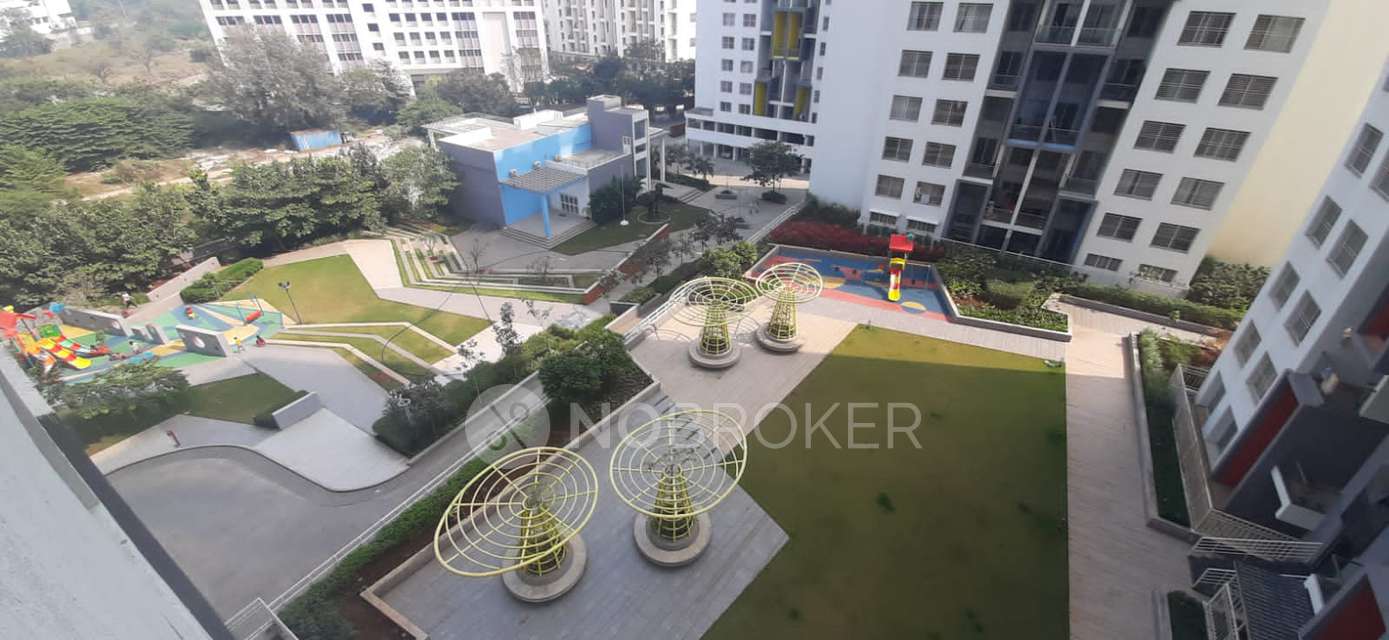 2 BHK Flat In Kohinoor Tinsel Town For Sale  In Pimpri-chinchwad